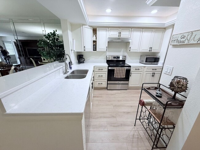 Photo - Beautifully Updated & Furnished 2-Bed/2-Ba... Apartment