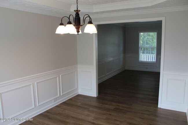 Foto del edificio - 10945 Symington Cir