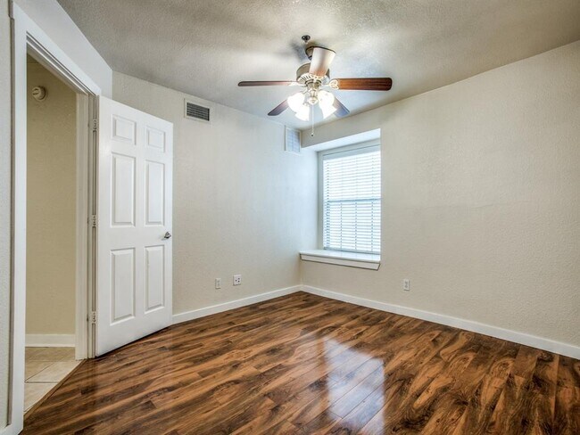 Foto del edificio - 3901 Travis St