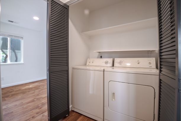 Foto del edificio - 90 Burns St