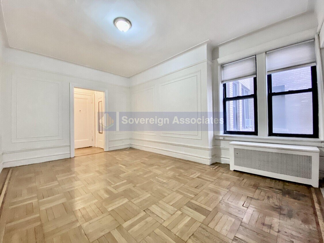 Foto principal - 10 Bennett Avenue