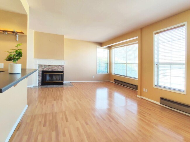 Foto del edificio - 2 Amazon Ave