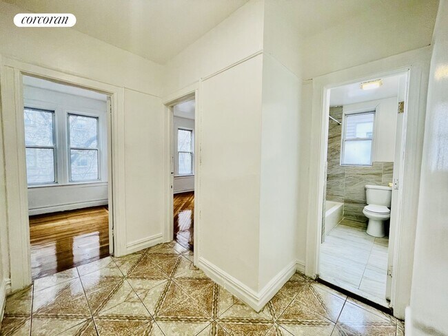 Foto del edificio - 100 E 31st St