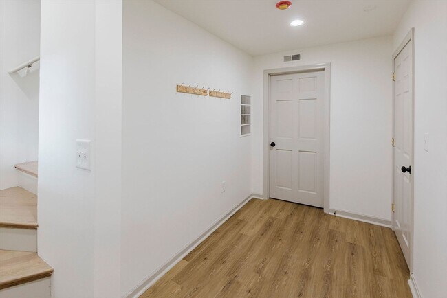 Foto del edificio - 2593 Washington St