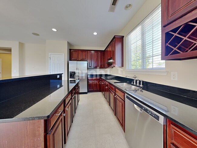 Foto del edificio - 203 Reedy River Ct