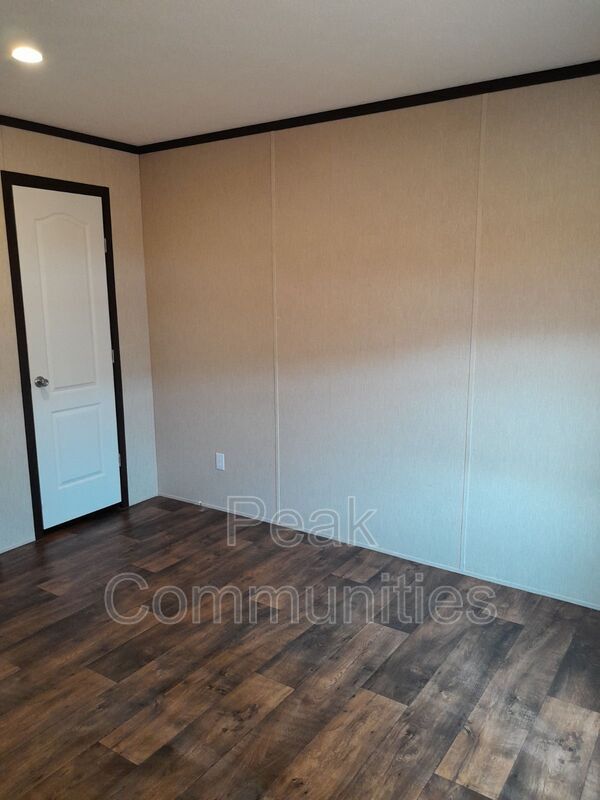 Building Photo - 10423 Moon Mdw Ln