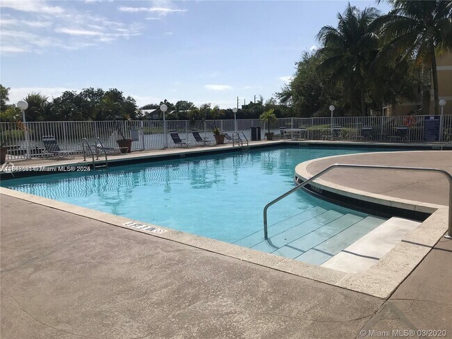 Foto del edificio - 2341 NW 33rd St