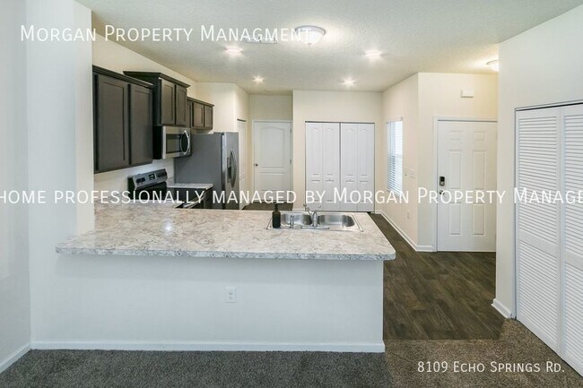 Foto del edificio - BEAUTIFUL TOWNHOUSE IN BAYPOINTE  2/2.5 wi...