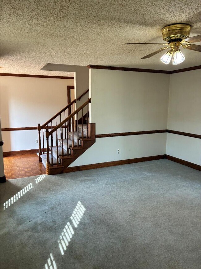 Foto del edificio - 2835 Lancaster Rd NW