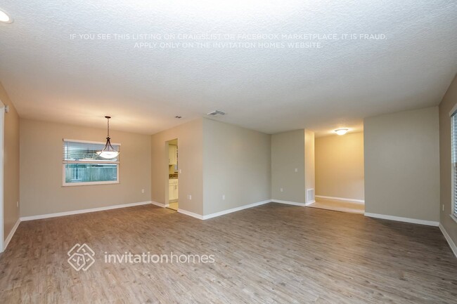 Foto del edificio - 8140 Caraway Dr