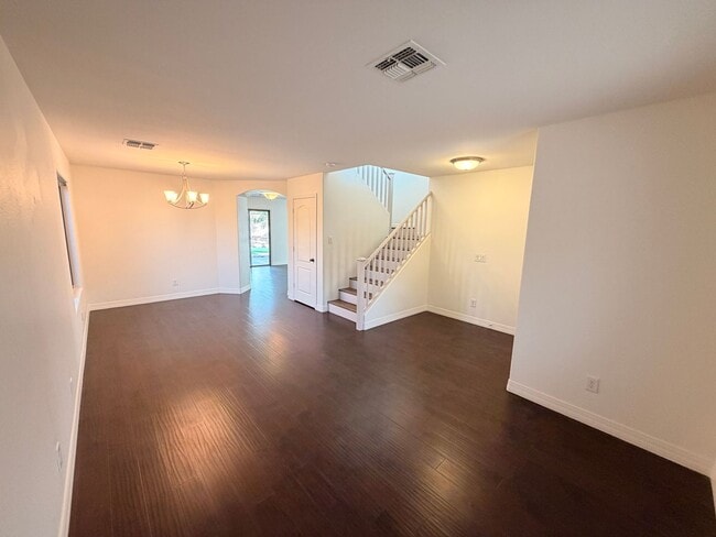Building Photo - Spacious 4 Bdm 2.5 Ba North Phoenix Home with Loft & Covered Patio *NO Carpets*