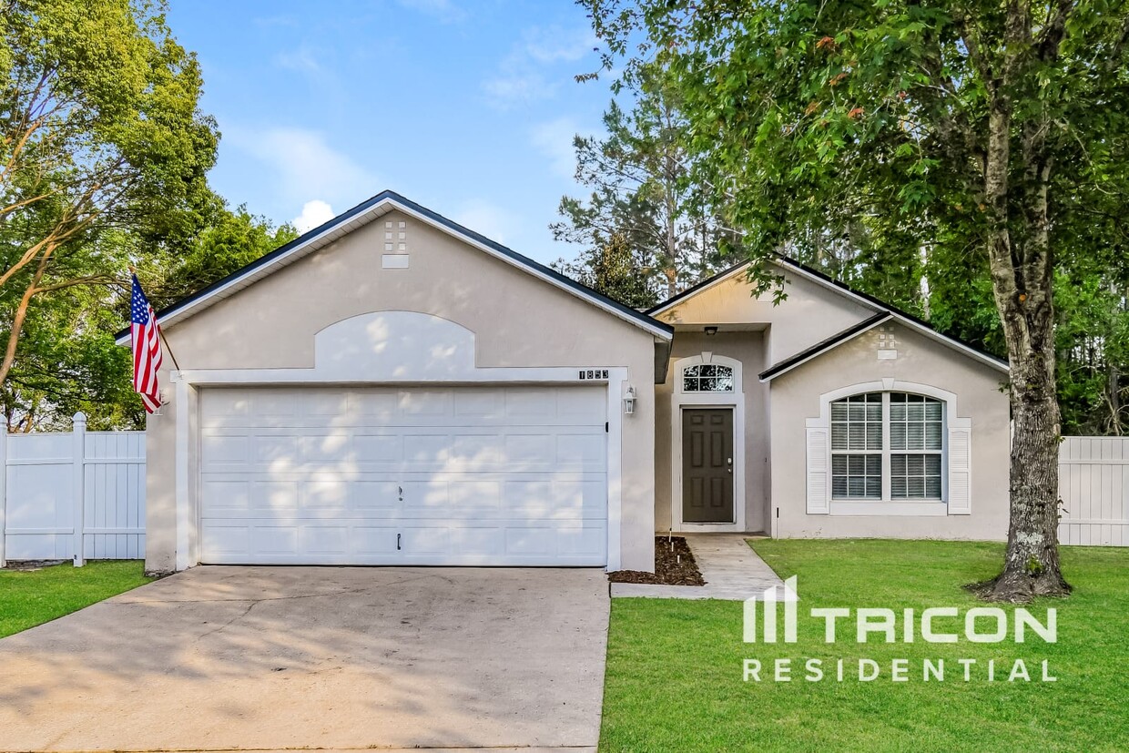 Foto principal - 1853 Saga Ct