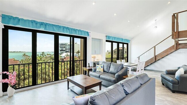 Foto del edificio - 22 Sandy Cove Rd