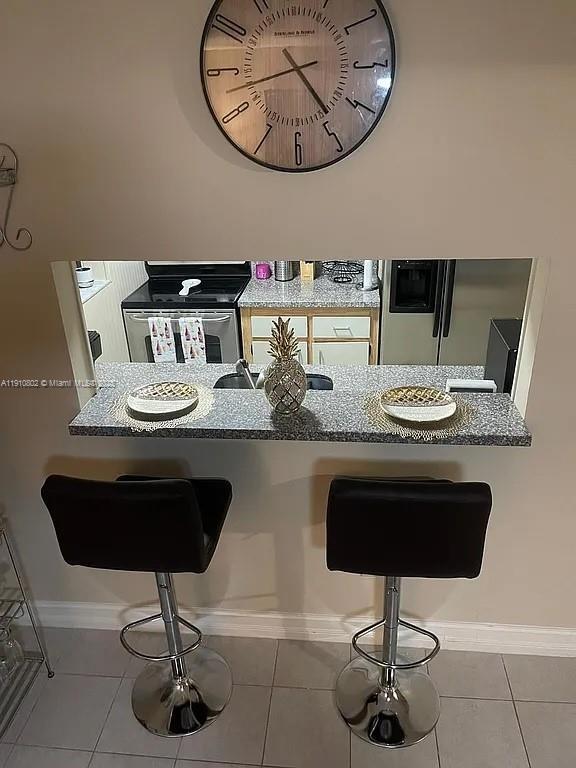 Foto del edificio - 6031 Shaker Wood Cir