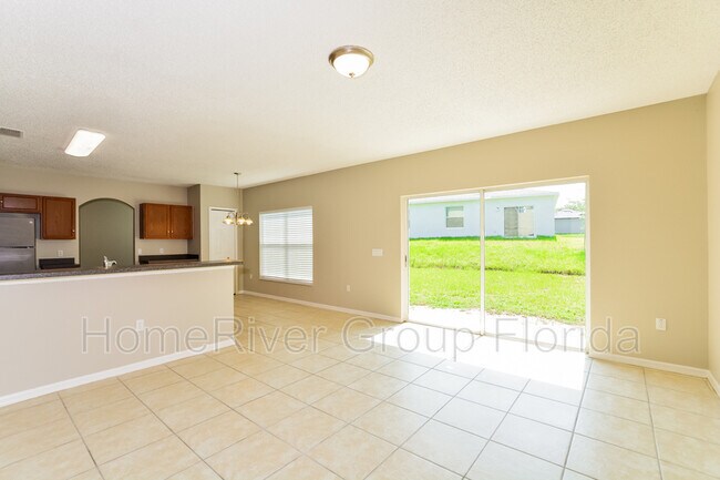 Building Photo - 477 Rio Grande Way