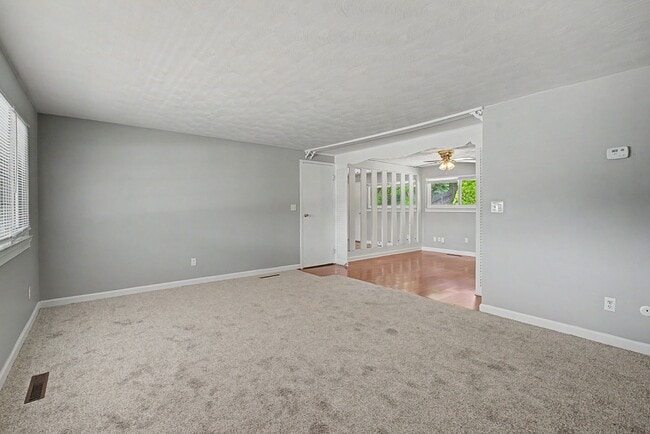 Building Photo - 4558 Cordell Dr