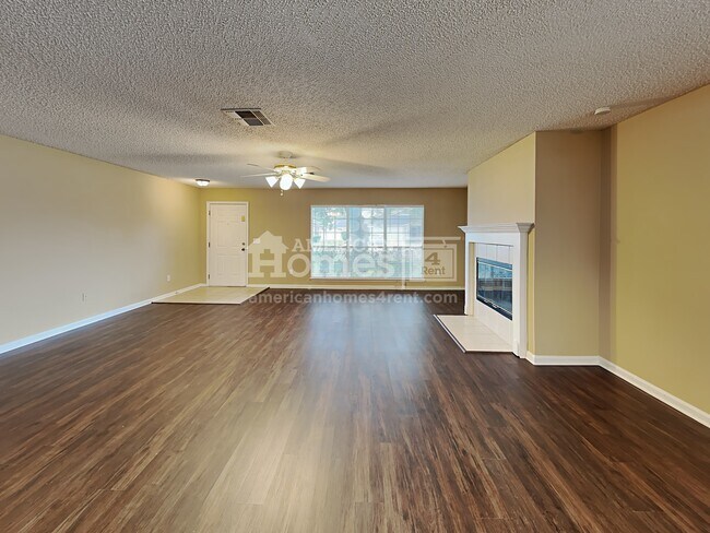 Building Photo - 13541 Ashford Wood Court E