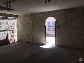 Building Photo - 3113 Wayside St