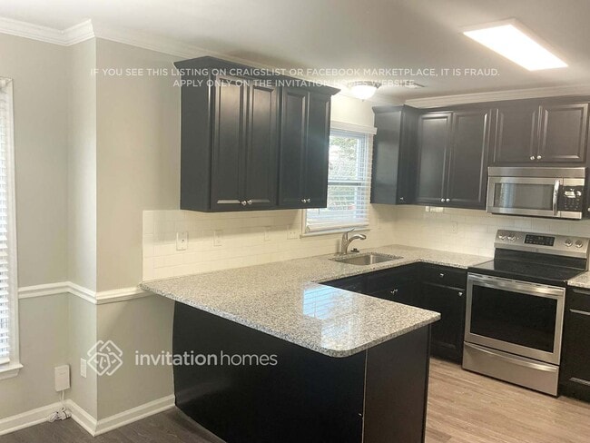 Building Photo - 3349 Daingerfield Dr