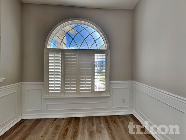 Foto del edificio - 2968 Majestic Oaks Ln