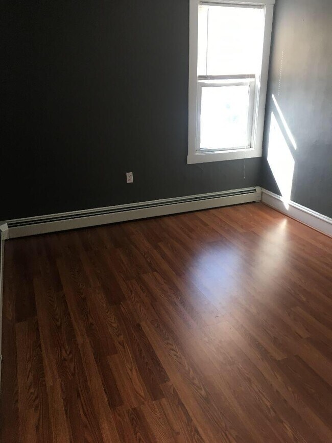 Bedroom - 91 Star St