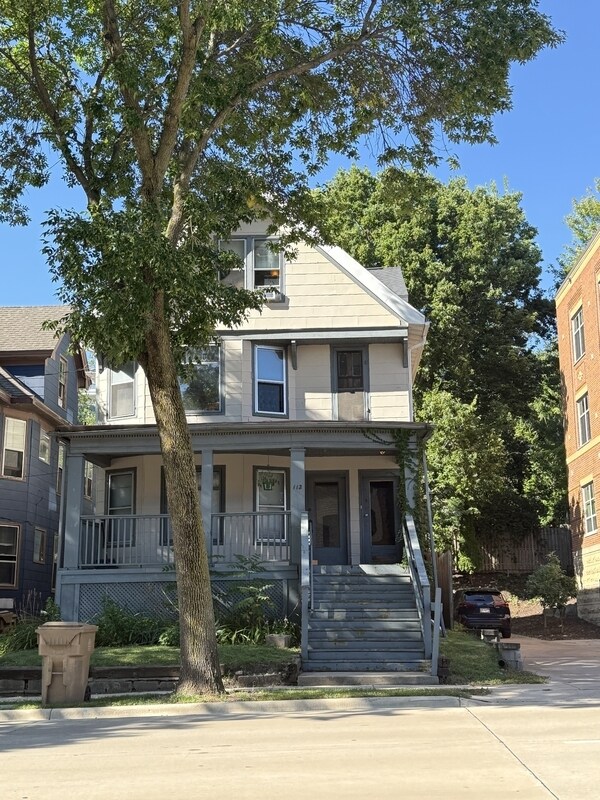 Foto del edificio - 110 S Blair St