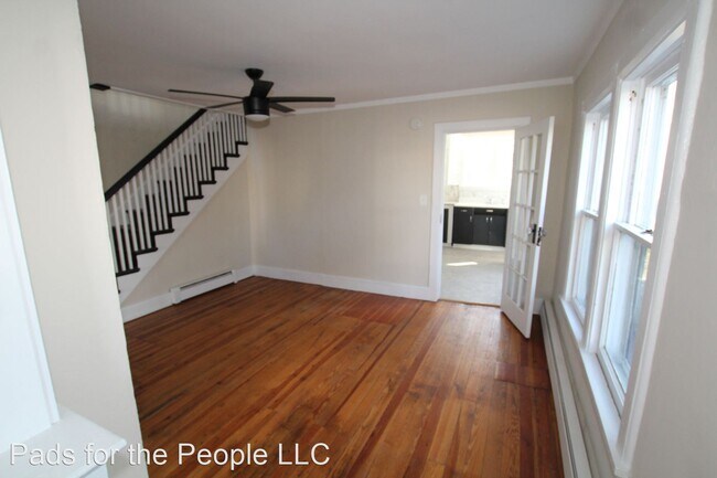 Building Photo - 3 br, 1.5 bath House - 71 South Manor Ave