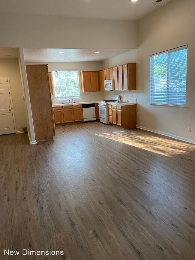 Foto del edificio - 3 br, 2 bath House - 4234 Vanguard Drive