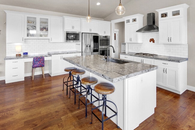 Building Photo - 4144 W Foxview Dr