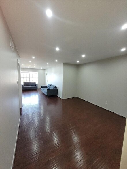 Foto del edificio - 7213 Beechnut St