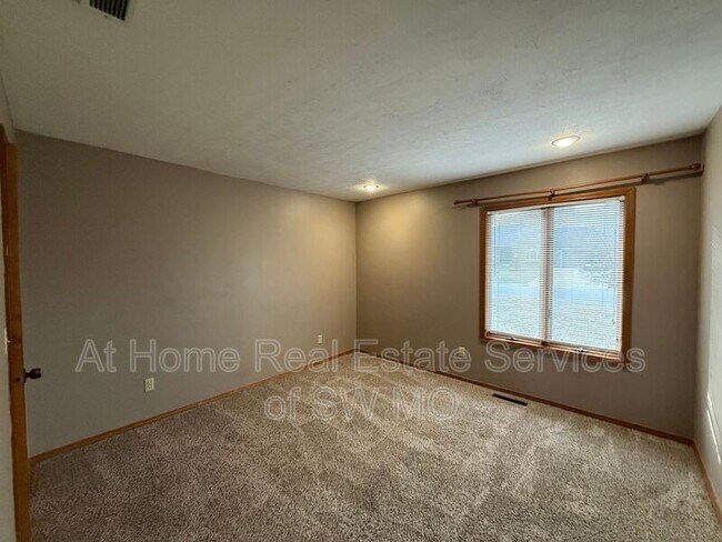 Foto del edificio - 3752 N Delaware Ave