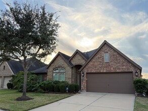 Building Photo - 2011 Lone Pine Ct