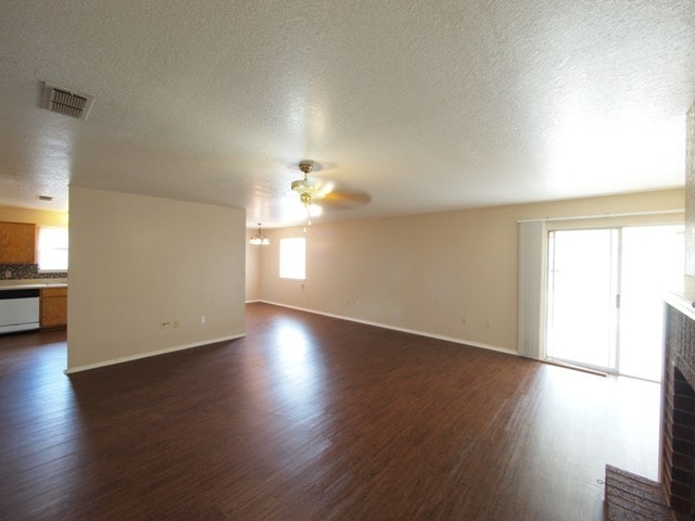 Building Photo - Viewable March 1st!! Pets Accepted!