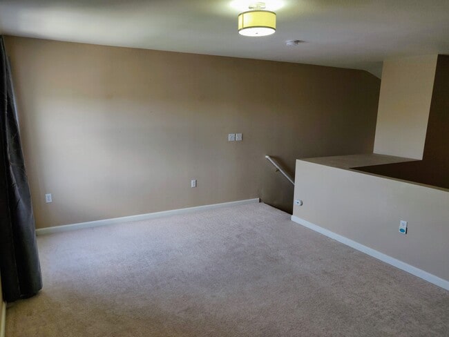 Building Photo - 18151 E Flora Pl
