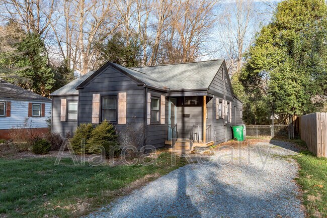Building Photo - 3429 Draper Ave