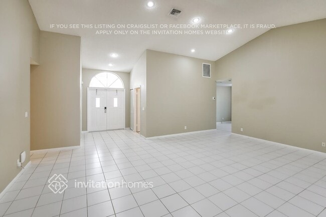 Foto del edificio - 8017 NW 83rd St
