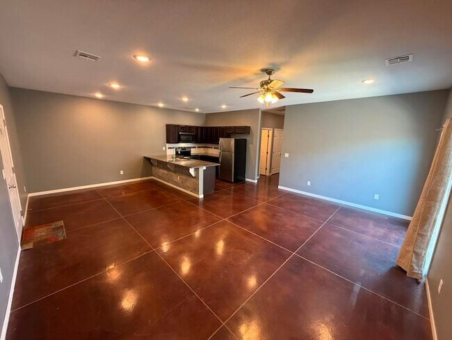 Foto del edificio - 5269 N Cypress Cir