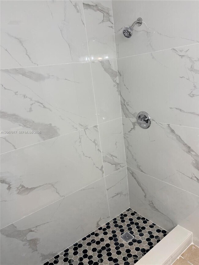 Foto del edificio - 11537 Louis St