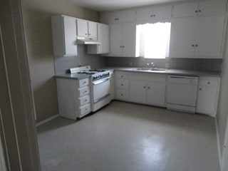 Building Photo - 3313 27th St