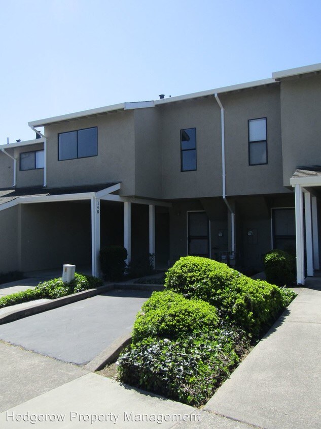 Primary Photo - 150-150 Adobe Ln