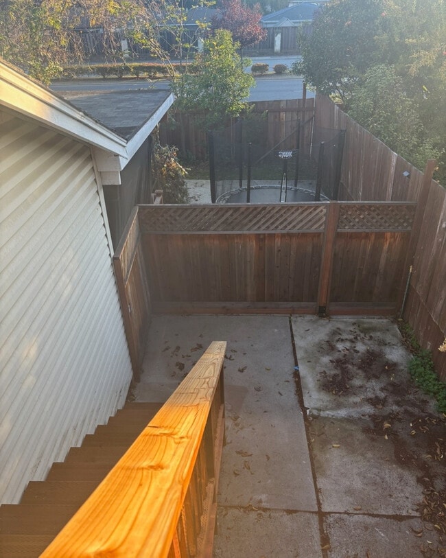 Building Photo - 5980 Cabral Ave