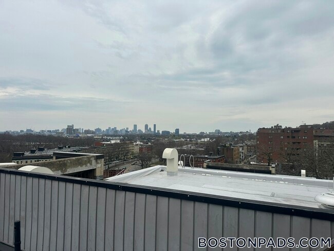 Building Photo - 1455 Commonwealth Ave