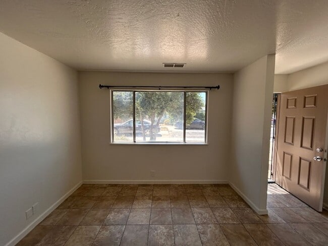 Building Photo - Newly Remodeled Apartments
