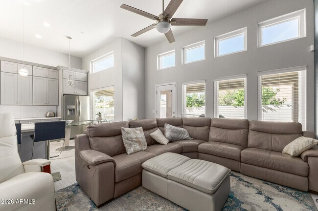 Foto del edificio - 9690 N 118th Pl