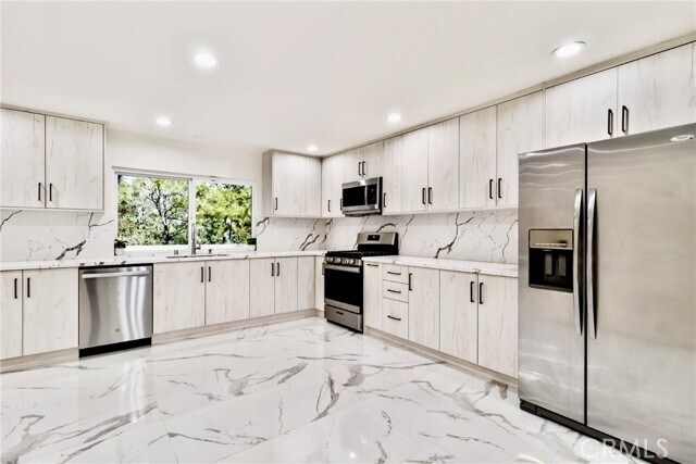 Building Photo - 11774 Doral Ave