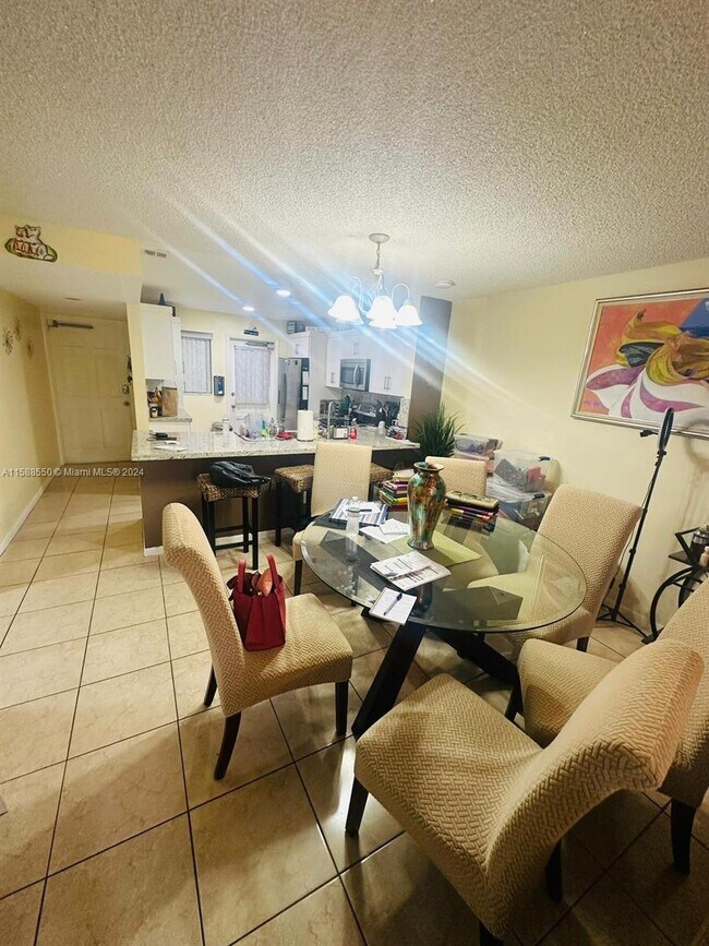 Building Photo - 2510 SW 81st Ave