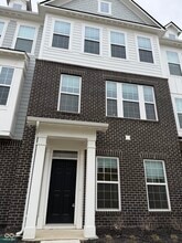 Building Photo - 14517 Pomona Ln