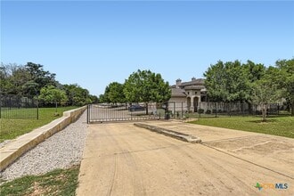 Building Photo - 462 Stagecoach Trail