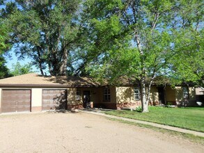 Building Photo - 1249 Balsam St
