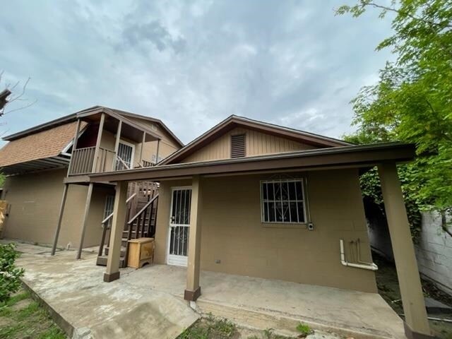 Building Photo - 1517 Garcia St